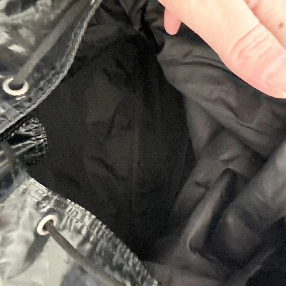 LeSportsac Voyager Black Patent‎ Drawstring Backpack Bag Large Travel